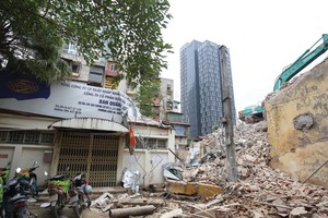 Hiện trường ngổn ngang tại dự án 93 Láng Hạ