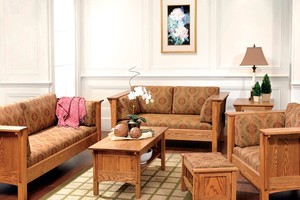 Cách bố trí bàn ghế có vai trò quan trọng với phong thủy phòng khách.