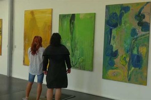 Ứng dụng phát hiện tranh giả bằng điện thoại