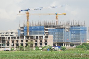 Việt Nam đang gặp khó trong bài toán chi phí phát triển nhà ở xã hội. Ảnh: Dũng Minh