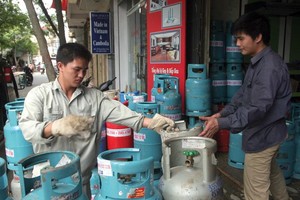 Thủ tục đăng ký kinh doanh gas được cho là còn nhiều bất cập. Ảnh: Hà Minh