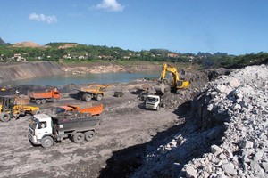 Do nhu cầu tiêu thụ than của nền kinh tế tăng cao, TKV đã phải điều chỉnh tăng sản lượ