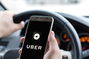 Uber tạm ngừng cung cấp dịch vụ tại thành phố Barcelona