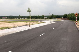 Nhiều dự án được đầu tư bài bản, quy mô tại Đồng Nai cũng trong cảnh vắng bóng người ở, dù đã được bán hết và đã được đầu tư hạ tầng 