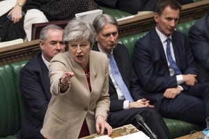 Thủ tướng Anh Theresa May trong phiên họp quốc hội ngày 29/3, bà May đã khẩn thiết kêu gọi các thành viên quốc hội ủng hộ kế hoạch Brexit của mình, nhưng đây đã là lần thất bại thứ 3 của bà. Ảnh: AP.