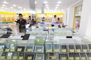 Các chuỗi bán lẻ điện máy đang tập trung đầu tư vào thế mạnh và nâng chất lượng dịch vụ để giành thị phần. Ảnh: Đức Thanh