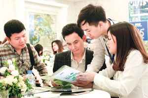 Mua nhà hiện nay không còn là vấn đề quá khó đối với nhiều người trẻ 