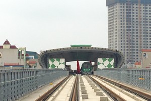 Đường sắt đô thị Cát Linh - Hà Đông liên tục vỡ tiến độ.