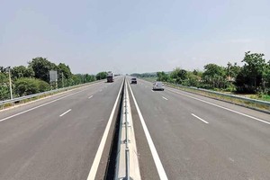 Cao tốc Đà Nẵng - Quảng Ngãi, một trong 5 dự án đường cao tốc do VEC làm chủ đầu tư.