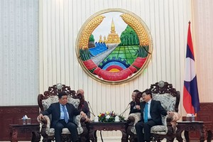 Thủ tướng Thongloun Sisoulith khẳng định, Chính phủ Lào rất khuyến khích nhà đầu tư Việt Nam sang Lào.  Phía Lào sẽ hết sức tạo điều kiện thuận lợi, nếu có vướng mắc sẽ được tháo gỡ.