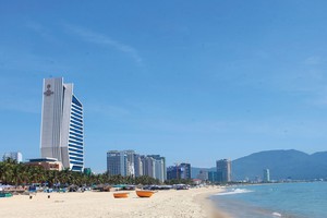 Tính pháp lý hiện vẫn là “điểm yếu” của loại hình condotel. Ảnh: Lê Toàn