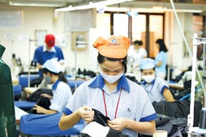 Hàng dệt may Việt Nam có cơ hội gia tăng xuất khẩu vào EU khi EVFTA hiệu lực.