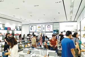 Màn ‘thổi lửa’ của Vincom vào thị trường bán lẻ