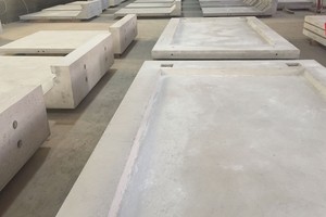 Tấm tường bê tông đúc sẵn có kích thước và trọng lượng lớn, nên khó khăn trong vận chuyển và xây lắp.  