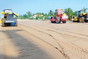 Nút thắt về nguồn vốn đeo đẳng Dự án BOT Đầu tư xây dựng đường cao tốc Trung Lương - Mỹ Thuận hơn 10 năm qua.