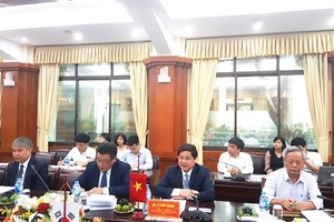 Thứ trưởng Bộ Nông nghiệp và Phát triển nông thôn Lê Quốc Doanh phát biểu tại sự kiện. 