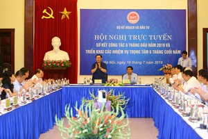 Các vấn đề liên quan đến thúc đẩy giải ngân vốn đầu tư công sẽ được Bộ Kế hoạch và Đầu tư thảo luận trong Hội nghị trực tuyến sơ kết 6 tháng đầu năm và triển khai nhiệm vụ trọng tâm 6 tháng cuối năm 2019 sáng nay, 18/7 .