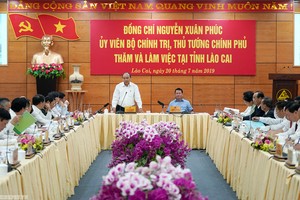Thủ tướng làm việc với lãnh đạo tỉnh Lào Cai