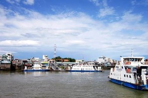 Bến phà Châu Giang - TP. Châu Đốc, tỉnh An Giang