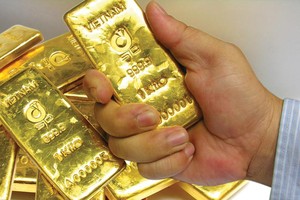 Vàng nổi sóng đe dọa sự bình yên của tỷ giá