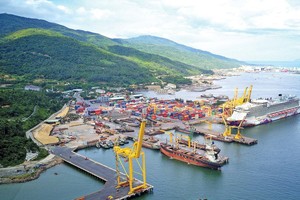 Cảng Đà Nẵng hiện là một khâu quan trọng trong chuỗi dịch vụ logistics của khu vực miền Trung.