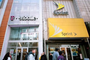 Hai nhà mạng T-mobile và Sprint chính thức sáp nhập vào ngày 26-7 - Ảnh: CNBC