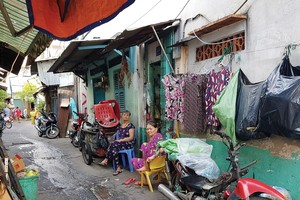 Người dân khu Mả Lạng mong mỏi Thành phố sớm có phương án đền bù, giải tỏa để ổn định cuộc sống