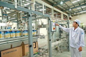 Vinamilk phải bỏ 7 ngành nghề trong đăng ký kinh doanh thì mới có thể nâng room ngoại lên 100% từ tháng 7/2016. Ảnh: Đức Thanh