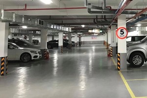 Nhiều chung cư hiện nay không đủ chỗ đỗ xe cho cư dân. 