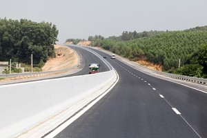 Một đoạn cao tốc Bắc Giang - Lạng Sơn đã được thi công hoàn thiện.