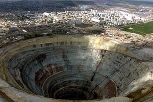 Những 'hố địa ngục' lớn và sâu nhất thế giới