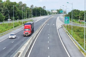 Tiến độ một số dự án do VEC thực hiện sẽ bị ảnh hưởng bởi việc cưỡng chế truy thu thuế VAT đối với đơn vị này. Ảnh: A.M