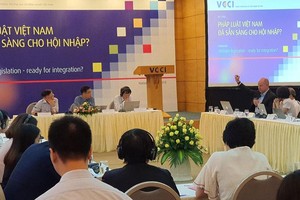 Xây dựng chính sách pháp luật.