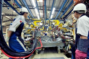 Lo sản xuất ô tô trong nước tiếp tục… hụt hơi