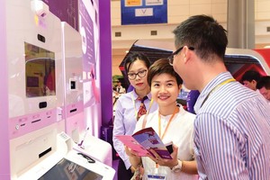 Thời gian gần đây, hàng loạt fintech mới được giới thiệu ra thị trường. Ảnh: Dũng Minh