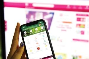 Hiện cả nước có 30 trung gian thanh toán được cấp phép hoạt động. Ảnh: Đ.T