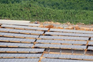 Dự án Nhà máy Điện mặt trời Xuân Thọ 1 (huyện Sông Cầu , tỉnh Phú Yên). Ảnh: Đức Thanh