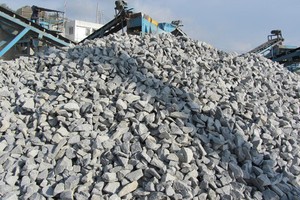 Đá Núi Nhỏ đã thực hiện nhiều đợt tăng vốn, chủ yếu đều gắn với các đợt tăng vốn thông qua phát hành cho cổ đông hiện hữu hoặc trả cổ tức bằng cổ phiếu.