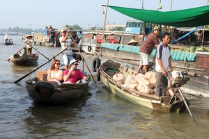 Dù ĐBSCL đã được quan tâm tập trung đầu tư trong những năm qua, song vẫn chưa đáp ứng được nhu cầu phát triển. Ảnh: Đức Thanh