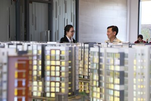 Môi giới bất động sản ngóng thưởng Tết