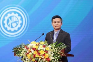 Ông Đỗ Thiên Anh Tuấn, Giảng viên Đại học Fulbright.