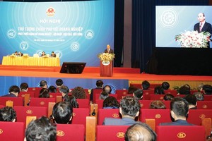 Rất nhiều kiến nghị, đề xuất từ cộng đồng doanh nghiệp đã được gửi tới Thủ tướng Chính phủ trong Hội nghị Thủ tướng Chính phủ với doanh nghiệp. Ảnh: Đức Thanh