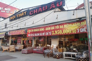 Cửa hàng nội thất tung khuyến mãi khủng dịp cận Tết