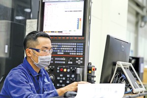 Sản xuất - chế tạo là một trong 2 lĩnh vực thu hút vốn FDI lớn nhất những năm qua. Trong ảnh: Nhà máy GE của Mỹ tại Hải Phòng.