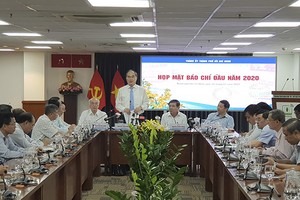 Bí thư Thành ủy TP.HCM Nguyễn Thiên Nhân phát biểu tại buổi gặp gỡ báo chí năm 2020 (ảnh: Trọng Tín)