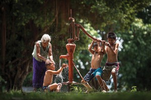 Êm đềm ngõ xưa Hà Nội…