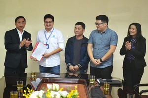 Hai bác sĩ y học dự phòng của Hà Nội tự nguyện tham gia hỗ trợ phòng chống dịch Covid-19 từ ngày 19-29/2 tại Vĩnh Phúc