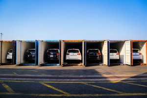 THACO xuất khẩu 40 xe Kia Grand Carnival sang Thái Lan