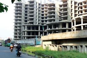 Lượng tồn kho bất động sản tại TP.HCM chủ yếu nằm ở các dự án đang triển khai dở dang.