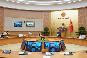 Báo chí châu Âu đánh giá, sự đồng lòng của các tầng lớp nhân dân thực hiện nghiêm các chỉ thị của Thủ tướng Chính phủ là một trong những nguyên nhân quan trọng giúp công cuộc chống dịch Covid-19 của Việt Nam đạt những thành công bước đầu hiện nay (Ảnh: Thủ tướng Chính phủ Nguyễn Xuân Phúc chủ trì họp triển khai công tác chống dịch - Ảnh:VGP/ Quang Hiếu)